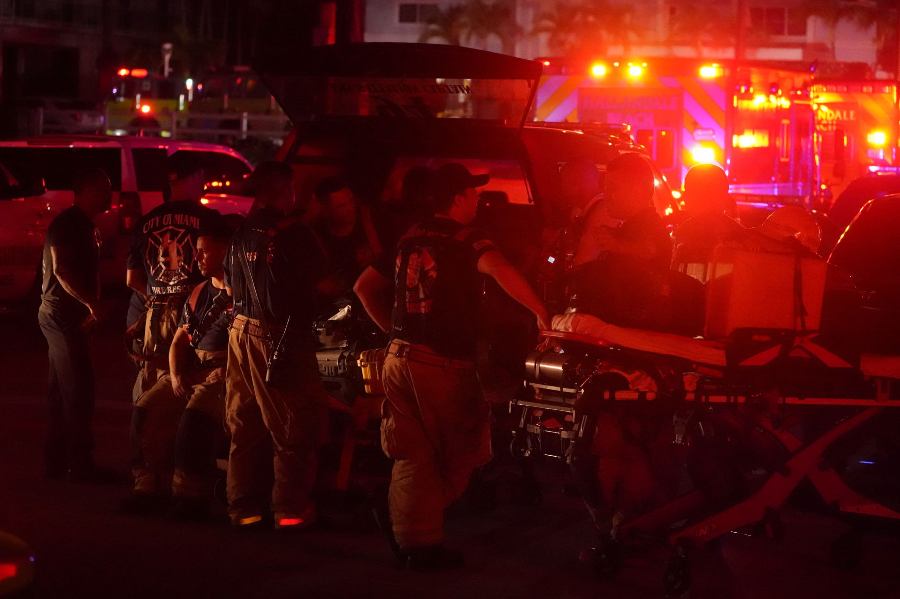 APTOPIX Building Collapse Miami